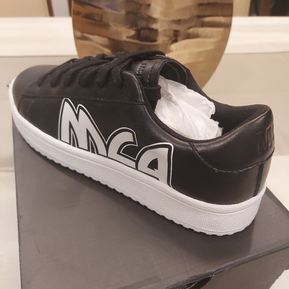 MCQ by Alexander McQueen Sneakers - Picture 6 of 8